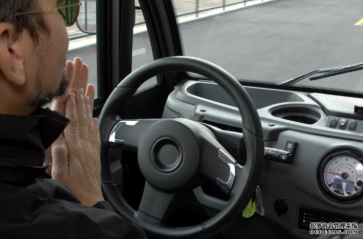 �쳽app�һ�,������,��ġ���2020�꣬��������ʻ�����˼�ʻ��������Ϊ��ʵ